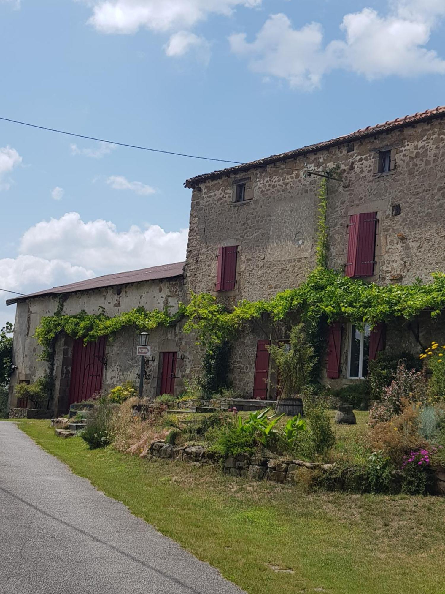 Les Forges De Planechaud Bed and Breakfast Saint-Sornin-Leulac Εξωτερικό φωτογραφία